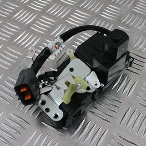 Land Rover FQJ103290 | Front Door Latch - Range Rover P38