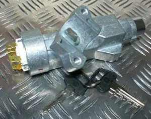 QRF100880 | Lock Assembly - Steering Column - Petrol - TD - Tdi