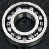 Mainshaft Bearing - Centre - 4 & 6 Cylinder | Series 1948-1984