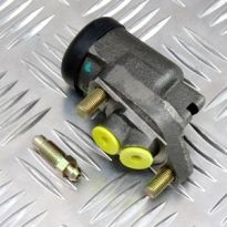 Wheel Cylinder - RH - Front Braking System | Ser SWB 80 On - Ser LWB