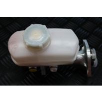 Master Cylinder - Dual Line Braking System | Series 3 LWB To 1980