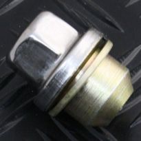 Wheel Nut with Washer - Discovery 2, Range Rover P38