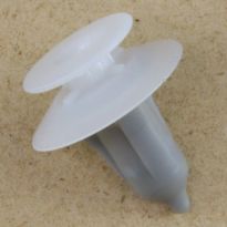 Insulation Clip - Rear End Door Casing | Freelander 1996-2006