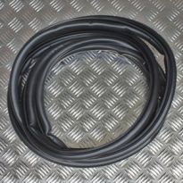 Rear Tailgate Aperture Seal - Tailgate Body Seal - Range Rover P38