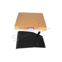 Right-Hand Rear Mudflap Retention Bracket - Discovery 2, 1998-2004