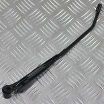 Front Windscreen Wiper Arm - Right hand drive | Defender to 2016