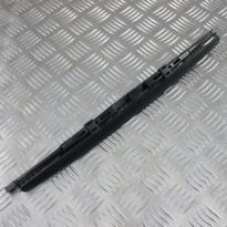 Driver Side Front Windscreen Wiper Blade with Spoiler - RHD | Discovery 1, 1989-1998