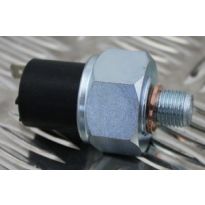 Oil Pressure Transducer - 3.5L V8 Twin Carb | Defender