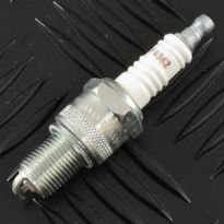 Spark Plug RN9YC - 2.5, 3.5/3.9 V8 EFI | Defender, Range Rover Classic