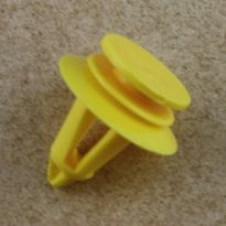 Interior Trim Retainer Clip - Discovery 3, Discovery 4, Range Rover Sport