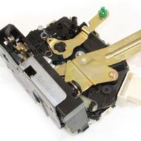 Left-Hand Rear End Door Latch - Locking Assembly | Discovery 2 L318