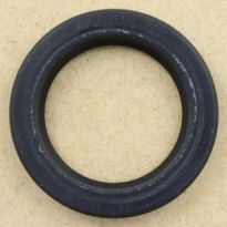 Front Inner Stub Axle Oil Seal - Front Axle | Defender, Series