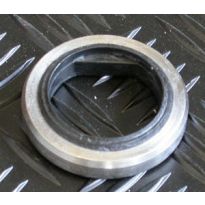 Hub Outer Seal Spacer - Defender, Discovery 1, Range Rover Classic