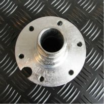 Rear Stub Axle - Rear Hub | Defender, Discovery 1, Range Rover Classic