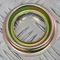 Mud Shield - Oil Seal - Front Output Flange - LT230 | Def - Ds1