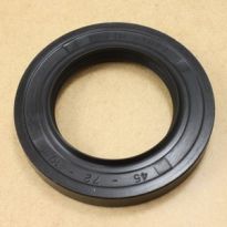 Front and Rear Hub Oil Seal - Drive Shafts - Range Rover P38