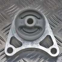 Centre Rear Diff Mounting Bracket | Freelander 1996-2006