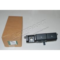 Ash Tray Receptacle and Housing - Instrument Panel | Discovery 3 2005-2009