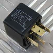 Heated Front Screen Relay - Heated Windscreen | Range Rover Classic