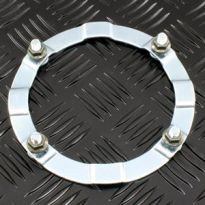 Ring-Retaining Metric With Nut