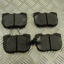 Front Brake Pad Axle Set - Vented Front Discs | Discovery 1, 1989-1998
