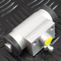 Right-Hand Rear Wheel Cylinder - Freelander 1996-2006 | From VIN 1A000001
