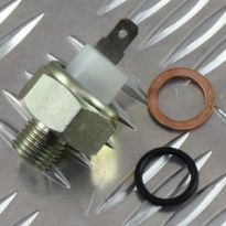 Oil Pressure Switch - 3.5L V8, 4.0L V8 | Defender, Discovery, Range Rover