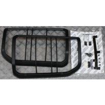 Rear Lamp Guard Kit - Plastic | Discovery 3, 2005-2009